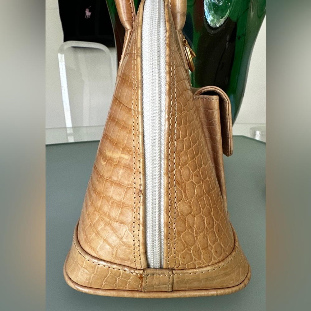 VTG VICENZA 1993 Crocodile Embossed Leather Alma Shaped Bag- w detachable strap - Picture 10 of 16